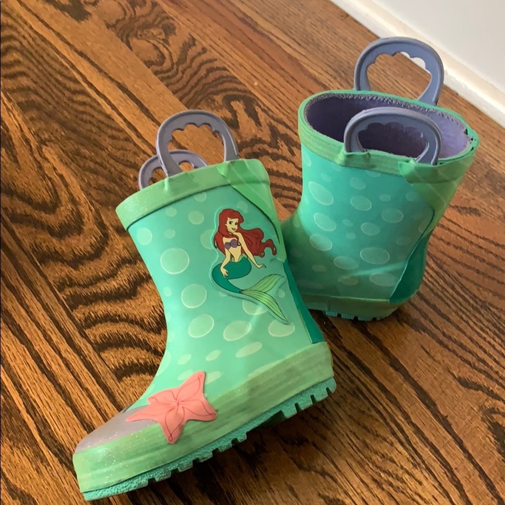 Little mermaid rain boots